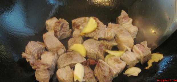土豆炖牛肉怎样做