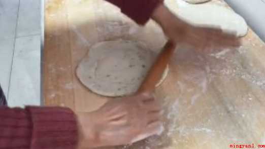 如何做葱油饼