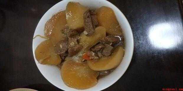怎样做牛肉炖萝卜