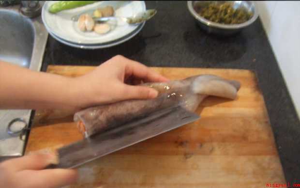 鱿鱼怎样清洗
