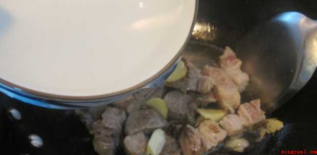 土豆炖牛肉怎样做