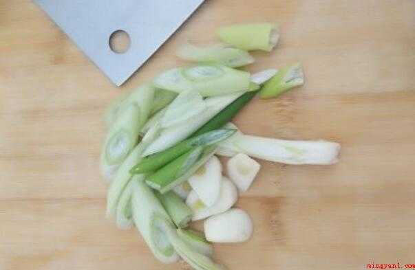 家常凉拌金针菇怎么做