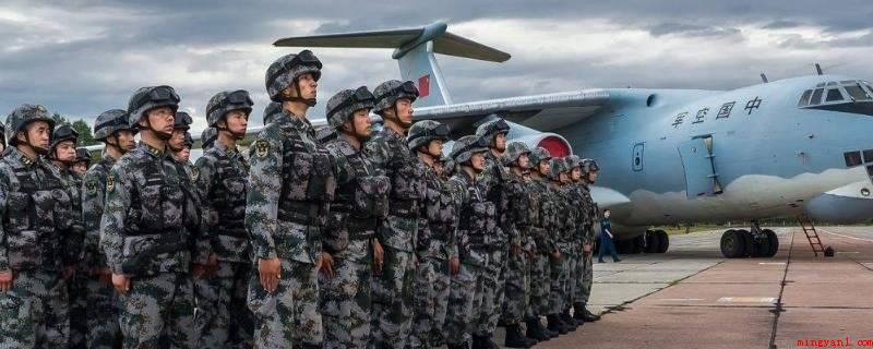 一个连有多少人(一个连大概有120人上下)