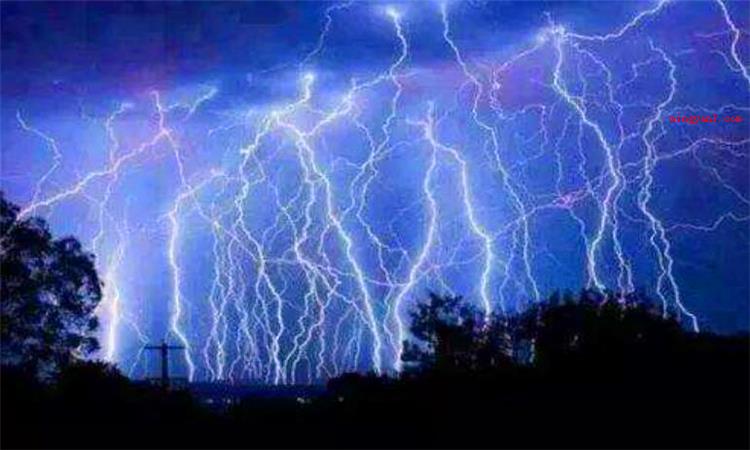 为什么会打雷(天上会打雷下雨怎么办?)