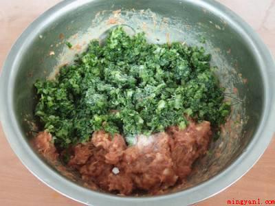 小白菜饺子馅怎么做好吃(小白菜饺子馅怎么做好吃的实际操作)