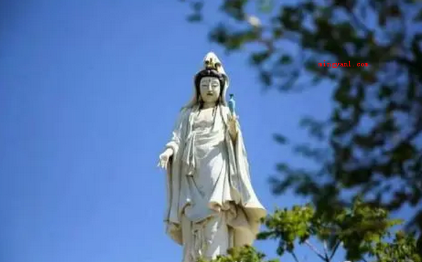 六月十九是观音菩萨什么日?(农历六月十九是佛教界的重要纪念日)