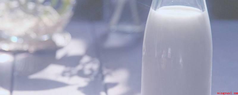 尼平河牛奶为什么便宜（澳洲人烟稀少,工厂化养殖高,生产量极大当然牛奶价钱不高）