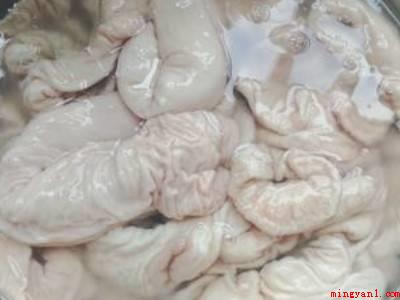 大肠怎样处理才干净(猪肠是用以运输和吸收吃的食物的)