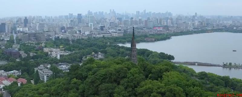杭州有什么好玩的地方(杭州宋城是仿古建筑工程主题风格的生态公园)