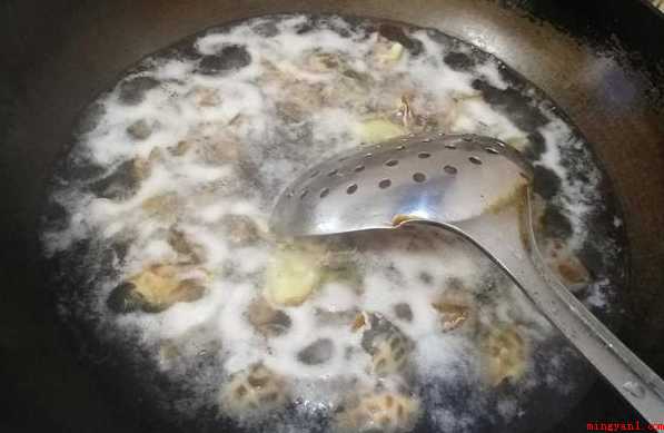 白灼花螺冷水还是热水煮(白灼花螺的做法)