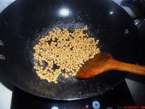 怎么炒豆子（炒豆的做法,简单又好吃）