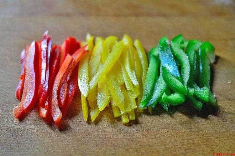 剔骨鸡腿肉怎么做好吃(鸡腿这样做,简单又好吃)