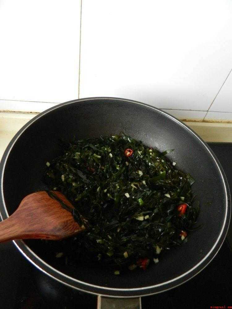 怎么炒海带丝(海带是一种营养丰富的食用)