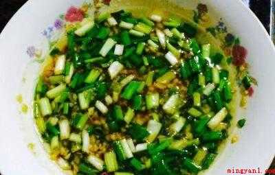 酱料怎么炒(美食推荐:姜、葱、油盐、酱油、糖、蚝油)