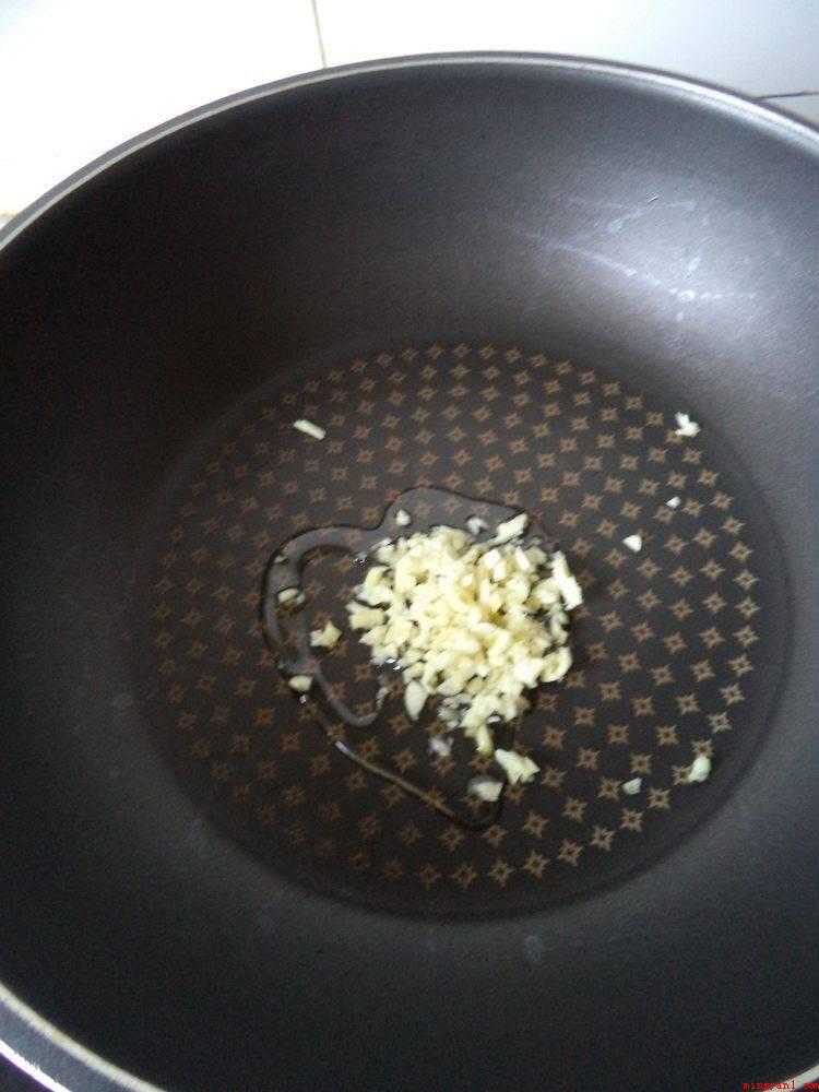 菜心怎么做（菜心清洗预留的做法步骤）