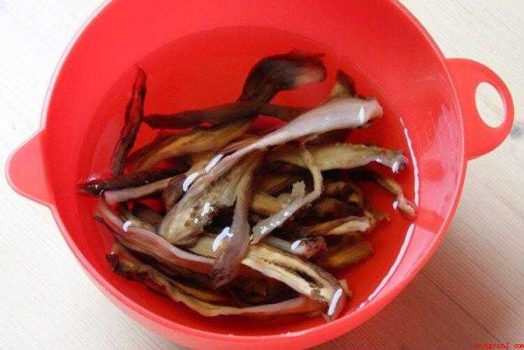 晒干的茄子干怎么做好吃法(茄子干的做法_健康频道)