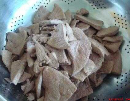 怎么炒羊肝(羊肝切薄片的做法步骤图)