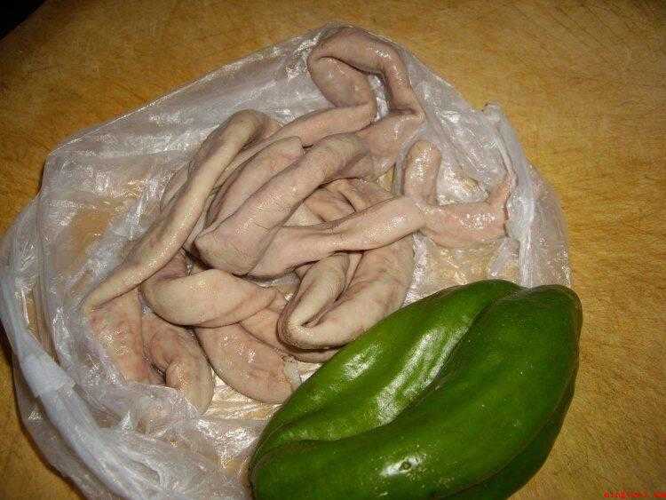 苦肠怎么炒（猪大肠爆炒最为口味,湘菜一般喜欢爆炒做法,趁热食用非常美味_）
