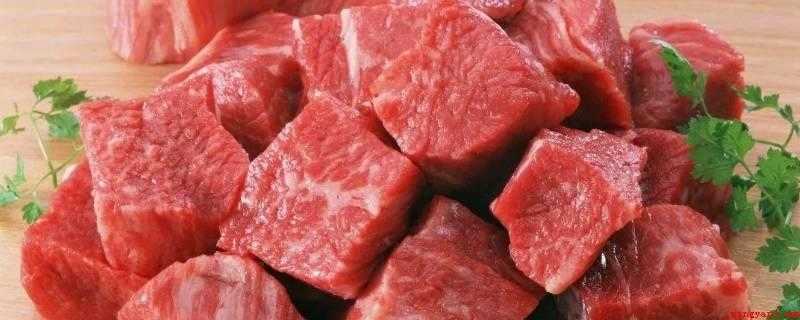 牛腩高压锅上汽几分钟(高压锅放在大火上,盖上锅盖,待牛肉完全煮沸)