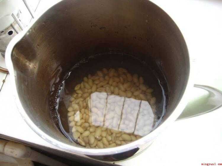 怎样做豆腐脑（大豆90克提早一夜泡开好）
