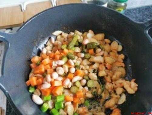 鸡尾虾仁怎么炒好吃(鸡尾青瓜仔的做法_健康频道)