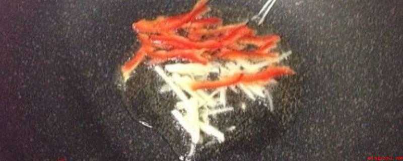 猪肠怎么炒才脆(寓惠州后念不忘此菜那特有的韵味)