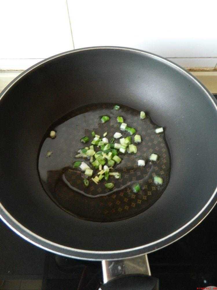 豆腐丝怎么炒好吃又简单（豆腐丝的做法_健康频道）