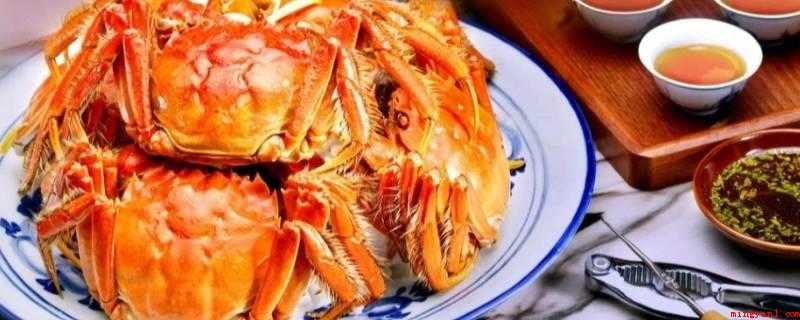 熟螃蟹在冰箱里放几天能吃吗(螃蟹生活在海中有哪些类型?)