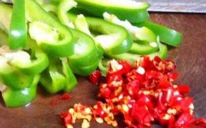 榨菜怎么炒(榨菜的做法,简单又好吃)