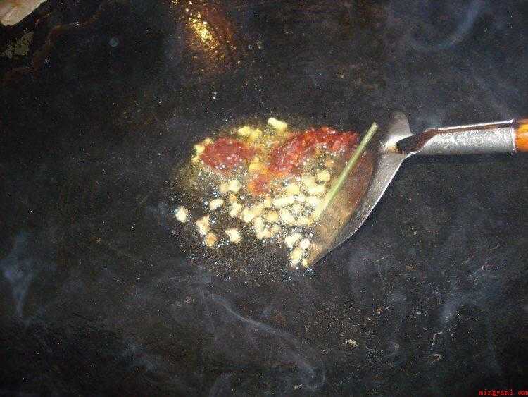 河蚌怎么炒好吃（河蚌的营养价值有哪些?）