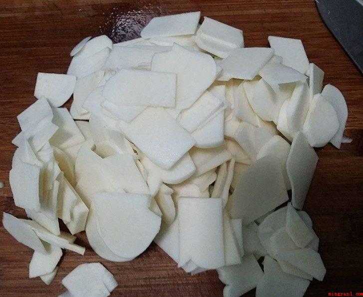 炒地瓜怎么做好吃(胡萝卜怎么做好吃 红薯配料)