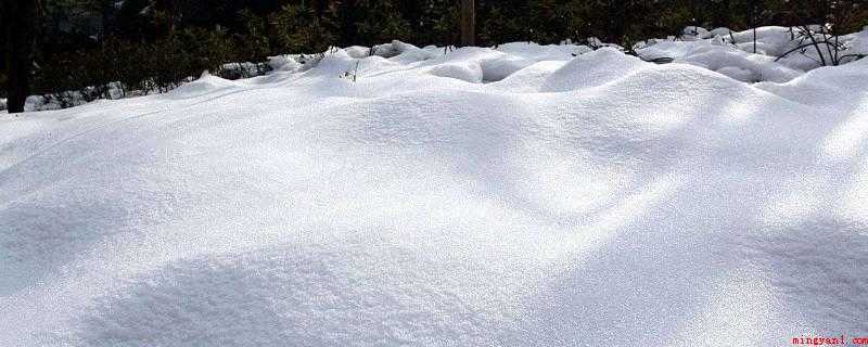 为什么积雪北方化的快