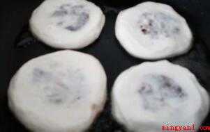 糯米面豆沙饼怎样做(糯米粉,小麦面粉,豆沙,奶酪,椰蓉)