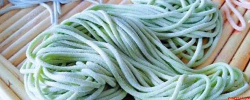 什么菜汁和面颜色最绿（菠菜汁和面颜色最绿的做法）