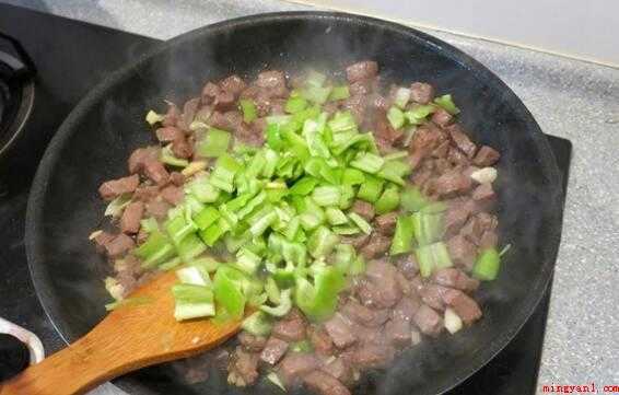 牛肉粒怎么炒