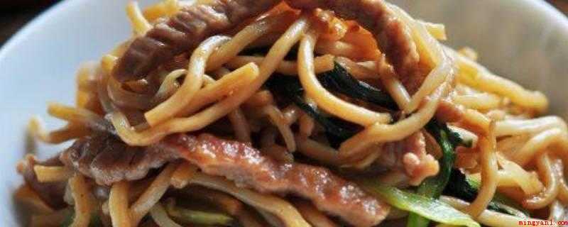 超市买的炒面怎么炒（绿豆芽的做法步骤图,简单又好吃）