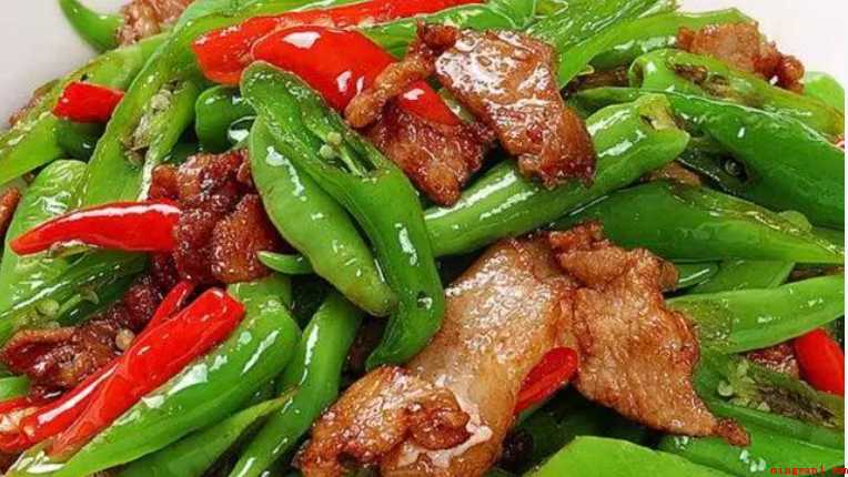 杭椒怎么做好吃(杭椒炒牛柳的做法_健康频道)