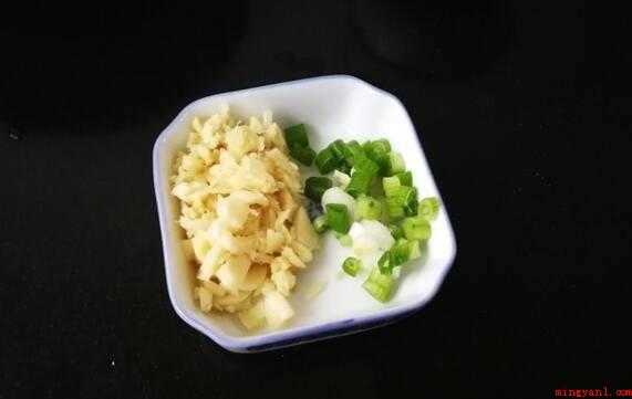 家庭盐水鸡的做法(盐水鸡的作法,简单易学)