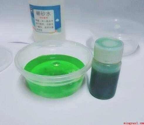 鼻涕泥怎么做最简单的方法(鼻涕泥的材料有哪些)