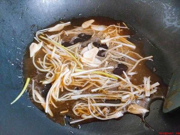 锅包肉是哪里的菜