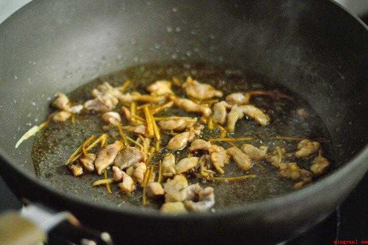 剔骨鸡腿肉怎么做好吃(鸡腿这样做,简单又好吃)