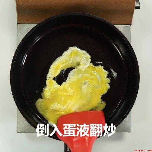蛋炒饭怎么炒(蛋炒饭,是一种常见菜肴)