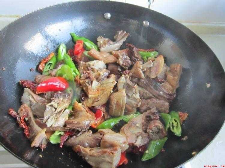 卤鸭怎么炒