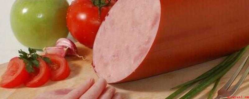 自己如何制作火腿(红曲米粉加蛋清和少量清水调成粘稠,清水要一点点的添加)