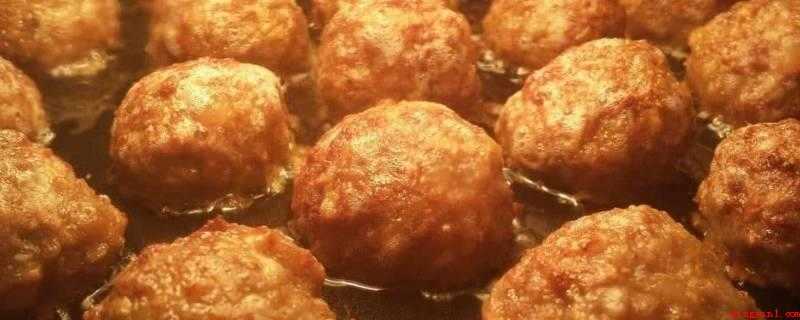 炸丸子的家常做法(干炸丸子的提前准备食物)