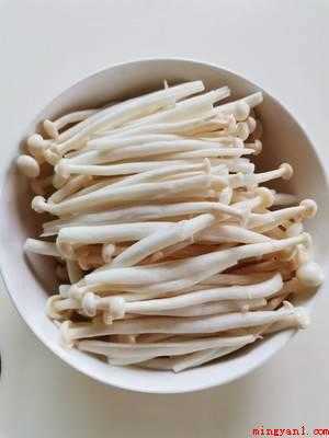 白玉菇怎么炒好吃(白玉菇炒肉的烹饪方法,切记不要用太久)