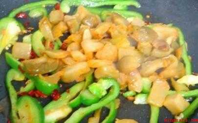 榨菜怎么炒(榨菜的做法,简单又好吃)