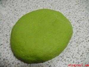 什么菜汁和面颜色最绿（菠菜汁和面颜色最绿的做法）