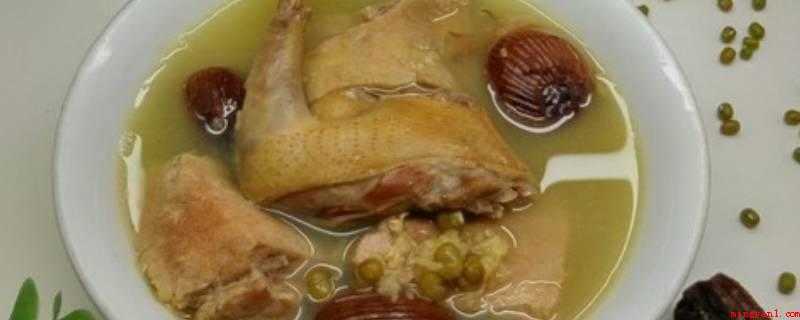 绿豆白鸽汤做法(绿豆白鸽汤的功效与作用)