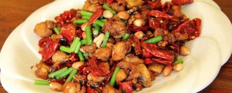 鸡肉炒什么（鸡肉可以做三杯鸡、地锅鸡、辣子鸡、黄焖鸡、大盘鸡等）